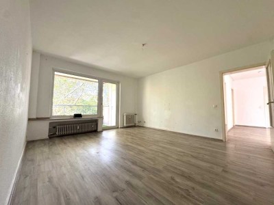 Helle Wohnung mit großem Balkon am Bulmker Park ab sofort frei