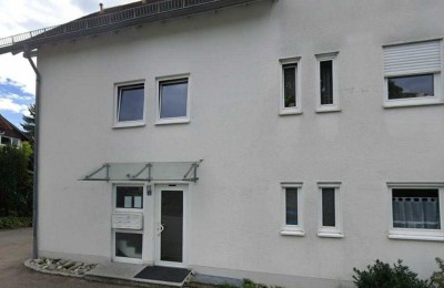 Exklusive, modernisierte 2-Zimmer-Wohnung mit geh. Innenausstattung mit Balkon und EBK in Markdorf