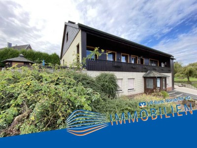 Einfamilienhaus mit hellen und großen Räumen. Platz und Ausbaupotenzial für Ihre Bedürfnisse!