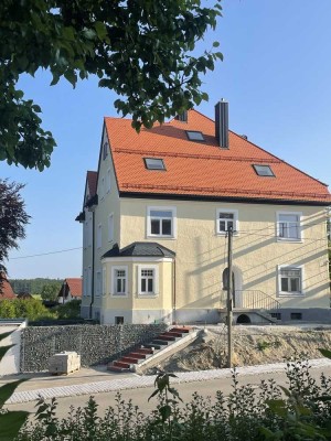 Großzügiges 3,5-Zimmer-Apartment mit Charme & Komfort – ca. 100 m² im 1. OG der Alten Schule