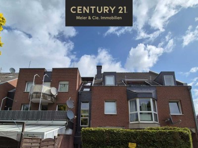 Kölner Stadtgrenze - Hervorragend geschnittene 4-Zimmer-Wohnung mit Balkon & Stellplatz