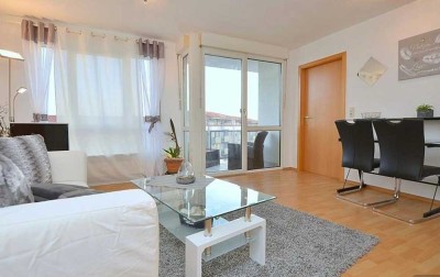 Exklusive, modernisierte 1,5-Zimmer-Wohnung mit Balkon und Einbauküche in Plochingen