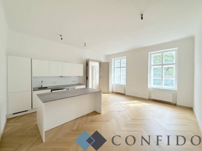 AM HEUMARKT - Traumhafte 4 Zimmer Altbauwohnung in großartiger Lage!