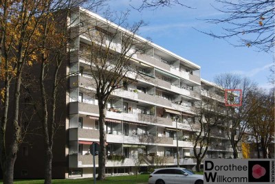 Drei Zimmer Wohnung mit Balkon und Keller