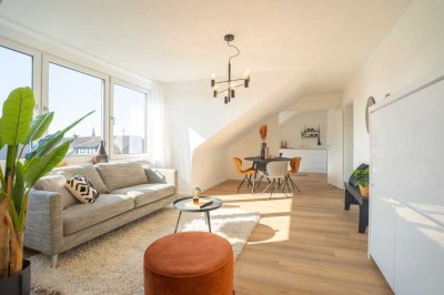 Exklusive, vollständig renovierte 3-Raum-DG-Wohnung in Aachen