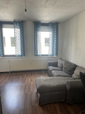 Modernisierte Wohnung mit zwei Zimmern und Einbauküche in Schwerte