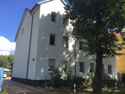 Gemütliche 1-Zimmer-Wohnung mit Balkon und Garten in Fürstenwalde