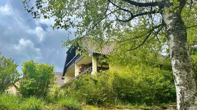 Ruhige 2 Zimmerwohnung in idyllischer Lage mit Balkon und Garagenstellplatz