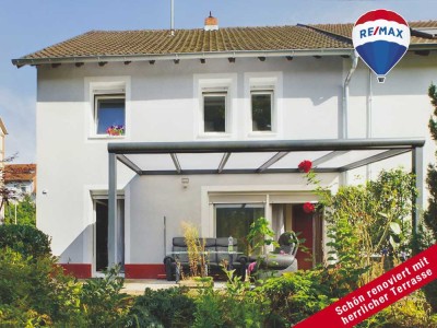 Liebevoll renoviertes Ein- bis Zweifamilienhaus mit herrlicher Terrasse, schönem Garten und Garage