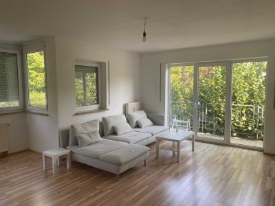 Sonnige, moderne 3-Zi.-Wohnung mit Balkon in Waldhilsbach