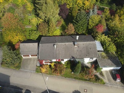 2 Familienhaus mit großem Garten am Waldrand