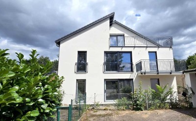 Kapitalanlage mit 5 % AfA! Helle 2-Zimmer-Neubauwohnung mit Dachterrasse & freiem Blick – Nürnberg