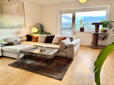 Wohnen mit Aussicht - stilvolle 4-Zimmer-Wohnung mit Garage und Wohlfühlcharakter