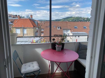 Altbau trifft Moderne: 2,5-Zimmer-Wohnung mit Balkon in begehrter Lage Stuttgart-Süd