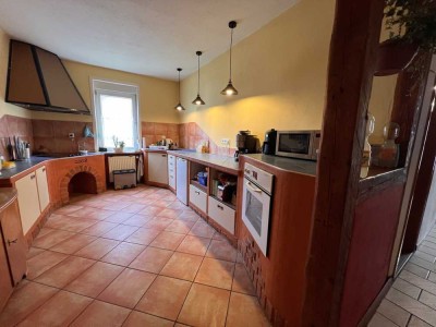 Kernsaniertes Fachwerkhaus auf Traumgrundstück / Photovoltaik / Neue Wärmepumpe/ einfach einziehen!