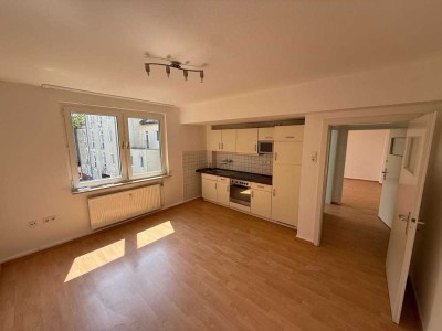 Ihre neue Wohnung – frisch renovierte 2-Zimmerwohnung + Einbauküche!