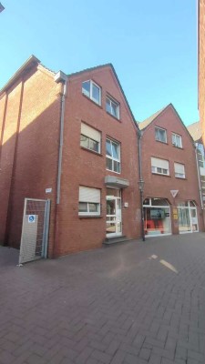 2 Zimmer DG-Wohnung am Altmarkt in Dinslaken zu verkaufen!