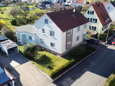 Zweifamilienhaus mit Gartenparadies – Viel Raum, viele Möglichkeiten
