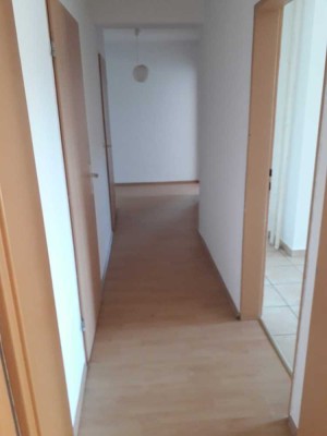 Schöne DG Wohnung direkt am West Bahnhof