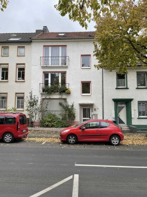 Gepflegtes  und  voll vermietetes 4-Familienhaus in Bonn Lengsdorf!