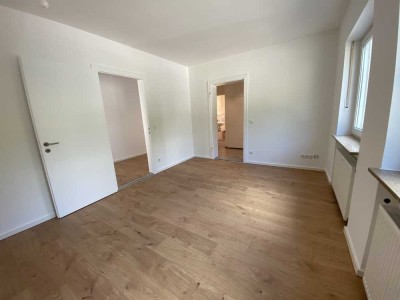 Schöne 1,5-Zimmer-Wohnung mit Einbauküche in Alt-Solln