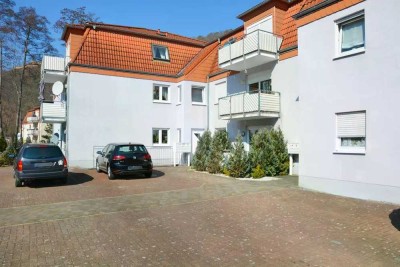 Helle 3-Zimmer Dachgeschosswohnung mit Balkon und Stellplatz in Neustadt