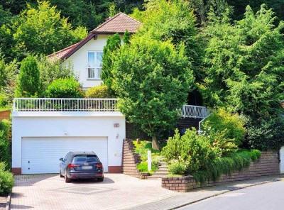 Exklusives Einfamilienhaus mit Wellnessoase in begehrter Lage von Bad Orb