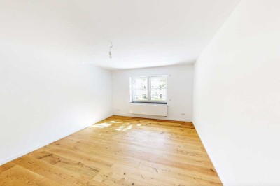 Kreuzviertel | 4 Zimmer + Balkon | Teilsaniert + neue Fenster | Promenadennähe | Glasfaseranschluss