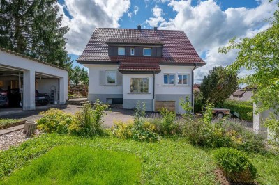 Einfamilienhaus mit Garage in Althengstett, 5,5 Zimmer, 145 m²