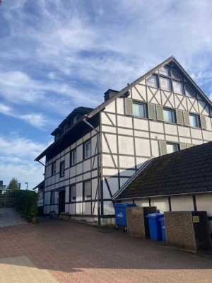 Ansprechende Maisonettewohnung in Leverkusen-Fettehenne mit Tiefgaragenstellplatz