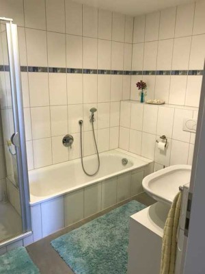 Elegante 4-Zimmer Dachgeschoss-Maisonette-Wohnung im 3. OG mit Balkon in Mannheim-Seckenheim