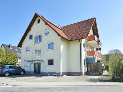 Traumhafte EG-Wohnung mit Küche, Garten & Garage