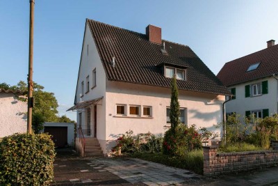 CHARMANTES EINFAMILIENHAUS IN BESTER WOHNLAGE IN LANDAU-STADT