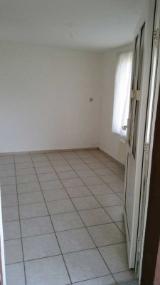 Gepflegte 2-Zimmer Erdgeschosswohnung in Alt Tucheband