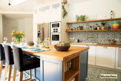 Heimwerker aufgepasst - Einfamilienhaus mit Stallungen