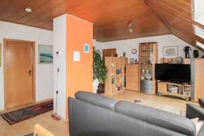 Gemütliche Dachgeschosswohnung in zentraler, dennoch ruhiger Lage nahe Hauptbahnhof!