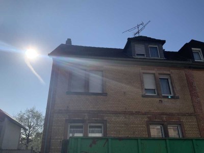 Preissenkung Doppelhaushälfte(sanierungsbedürftig)+ weiteres Grundstück(ca.200qm)!!!