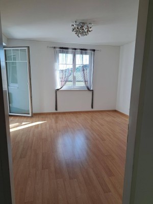 Sonnige 2- Zimmer-Wohnung mit Balkon, Terrasse&amp;Garage, Keller in Hirtenberg- Privatverkauf- Ohne Maklergebühr