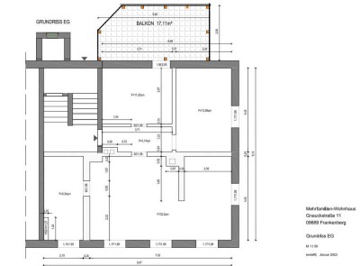 Erstbezug nach Sanierung mit Balkon: Ansprechende 3-Zimmer-Hochparterre-Wohnung