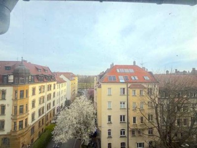 Unausgebauter Dachboden mit Lift, in gefragter, guter Wohnlage nahe Rosenaupark, 90429 Nürnberg