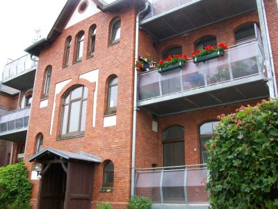 2-Raumwohnung im Grünen mit Balkon & Mieter