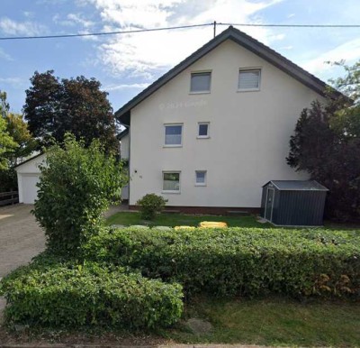 Attraktive Dachgeschoss- Wohnung mit Balkon und traumhafter Aussicht in Königsfeld-Erdmannsweiler