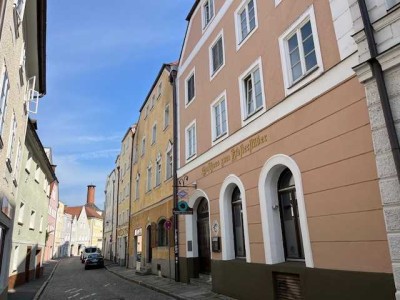 Charmante 3-Zimmer Wohnung, modernisiert, im 1. OG in Passau-Innstadt