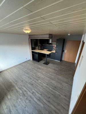 Renovierte Zwei Zimmer Wohnung in Gemmingen