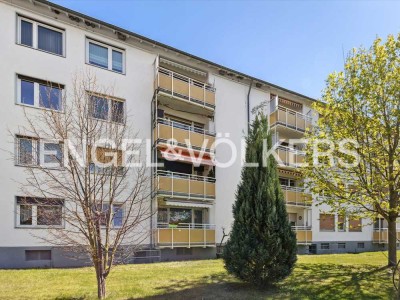 Kernsanierte Drei-Zimmer-Wohnung mit Balkon in Langen