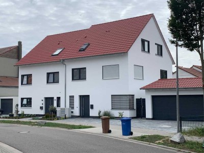 Lu-Melm - Neubau einer attraktiven Doppelhaushälfte, mit ca. 160 m² Wfl und 450 m² Areal