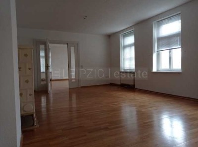 *sehr schöne 3 RWG mit viel Platz in einer wunderschönen Villa direkt am Schwanenteich*