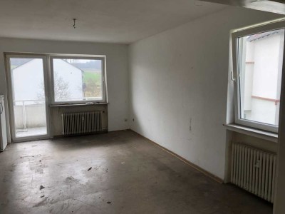 5-Zimmer-Wohnung 35279 Neustadt selbst zu renovieren Erlass 3 Kaltmieten