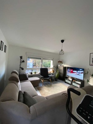 4-Zimmer Wohnung mit Balkon in Duisburg-Großenbaum