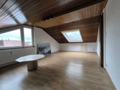 Moderne 3-Zimmer Dachgeschosswohnung in Hemmingen